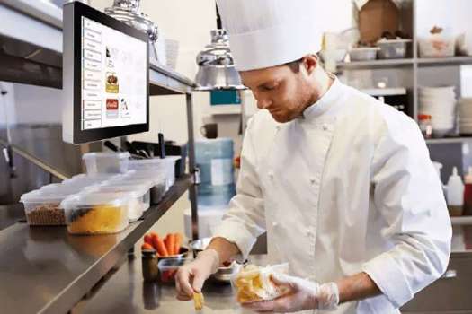 Fast-Food Chain Improves Operational Efficiency with Advantech’s Kitchen Display System