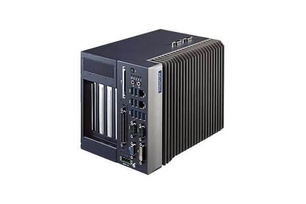 Промышленный безвентиляторный компьютер Advantech MIC-7500 на Intel® Core 6-го поколения со сменными модулями расширения