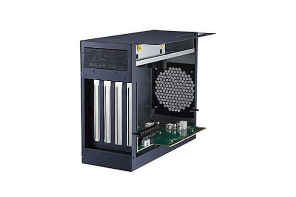 Промышленный безвентиляторный компьютер Advantech MIC-7500 на Intel® Core 6-го поколения со сменными модулями расширения