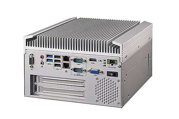 Промышленный компьютер Advantech ARK-5420 на процессорах Intel® Core™ 3-го поколения со слотами расширения PCI и PCI-E, температурой -20°C~60°C и питанием постоянным напряжением в широком диапазоне 9~36В