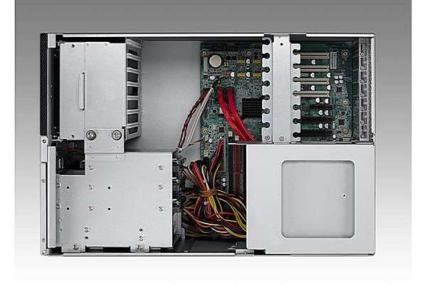 Компактный настольный корпус Advantech IPC-7130 для промышленного компьютера на ATX материнской плате