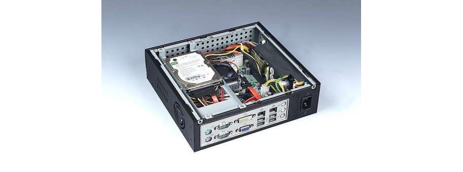 Компактный корпус встраиваемого компьютера Advantech AIMB-C200 для материнской платы mITX с внутренним БП 55 Вт