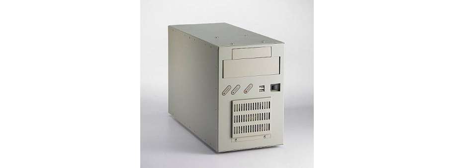 Компактний корпус промислового комп’ютера Advantech IPC-6606BP для встановлення 6 плат повної довжини і ATX БП
